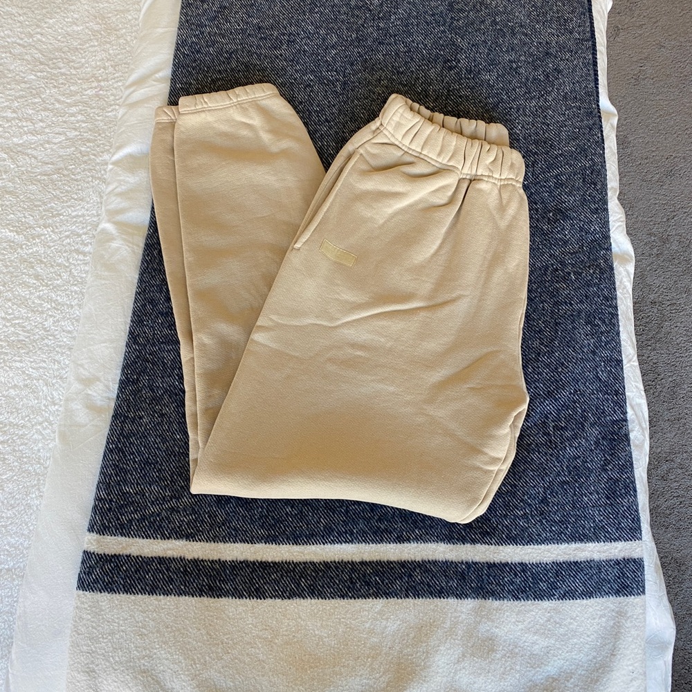 SET active sweats